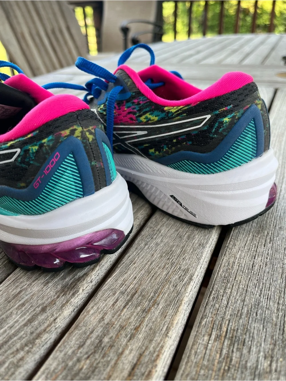 NWOT ASICS Women's GT-1000 11 • Size 6 Running Shoes / Sneakers